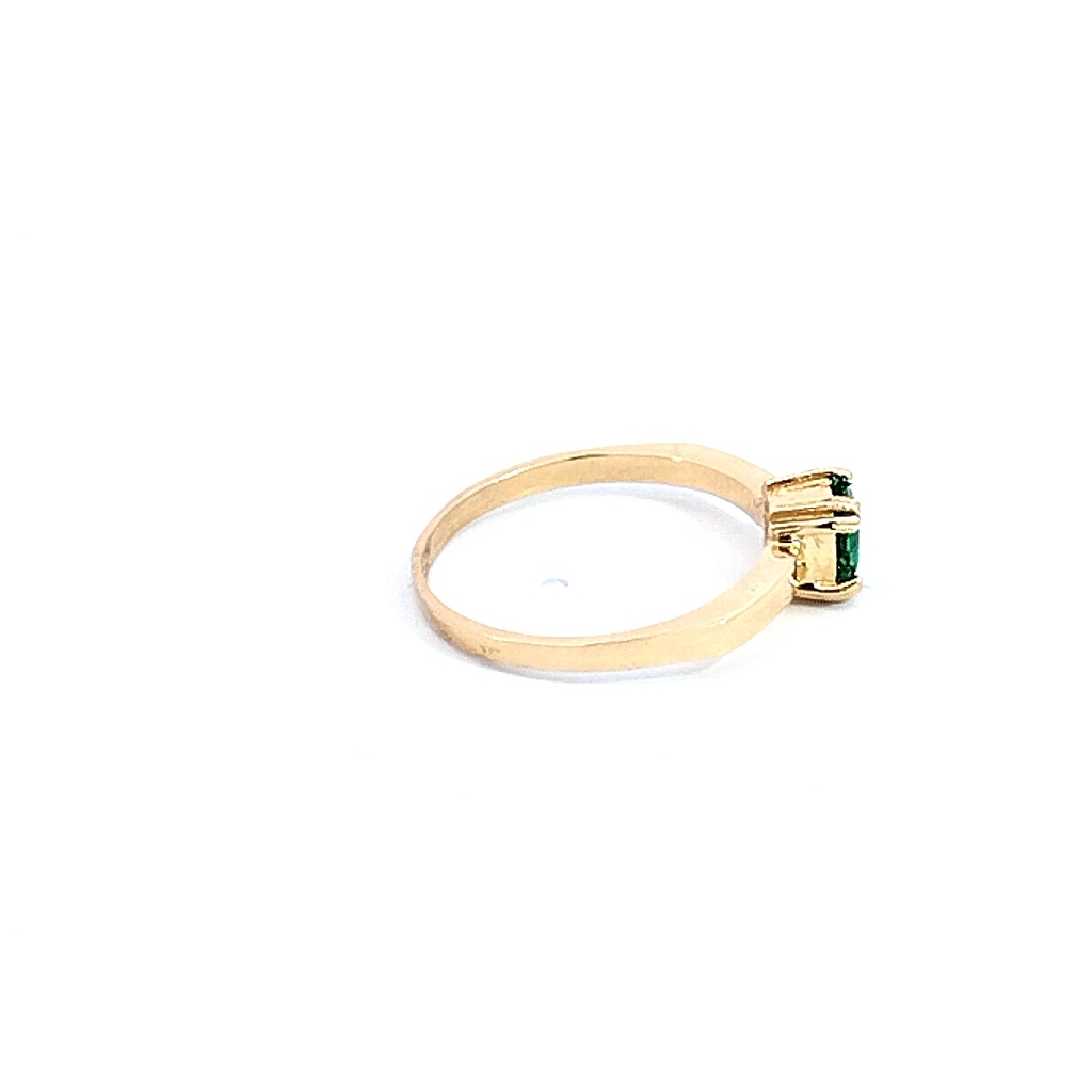 ANILLO SOLITARIO ESMERALDA ORO AMARILLO            