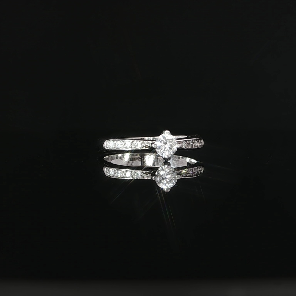 ANILLO SOLITARIO DIAMANTES ORO BLANCO            